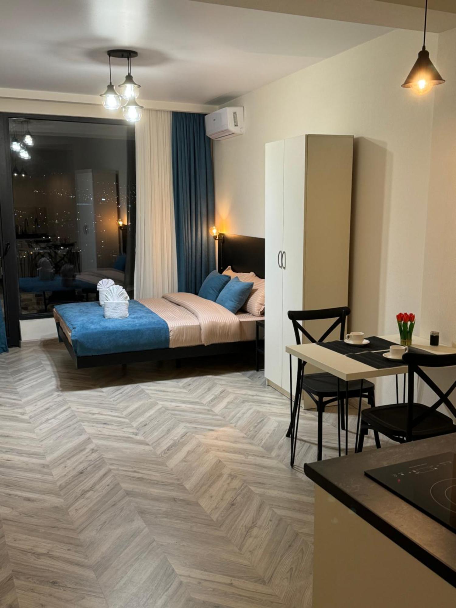 Brothers Apartments With Terrace In Old Tbilisi Exterior photo